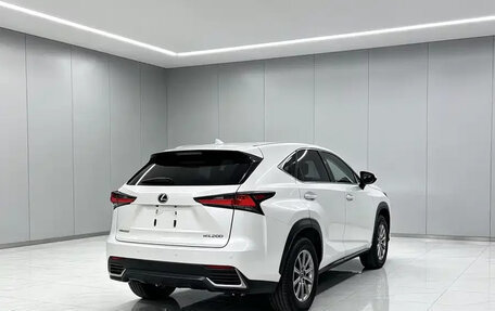 Lexus NX I, 2021 год, 2 500 000 рублей, 7 фотография