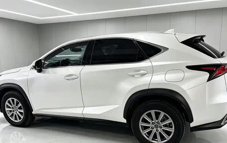 Lexus NX I, 2021 год, 2 500 000 рублей, 5 фотография