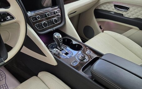 Bentley Bentayga I, 2020 год, 19 800 000 рублей, 17 фотография