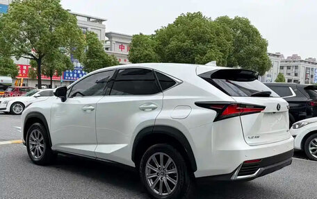 Lexus NX I, 2021 год, 2 500 000 рублей, 3 фотография