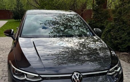 Volkswagen Golf VIII, 2022 год, 2 260 000 рублей, 2 фотография