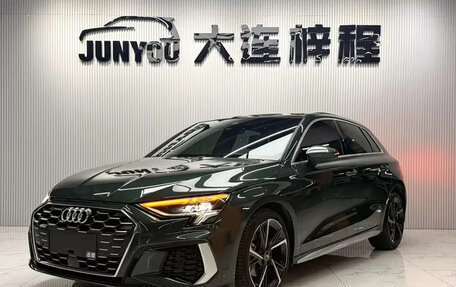 Audi A4, 2023 год, 2 200 000 рублей, 3 фотография