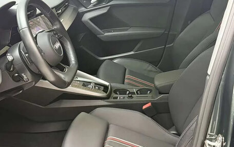 Audi A4, 2023 год, 2 200 000 рублей, 10 фотография