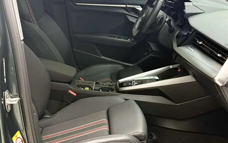 Audi A4, 2023 год, 2 200 000 рублей, 11 фотография