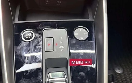Audi A4, 2023 год, 2 200 000 рублей, 13 фотография
