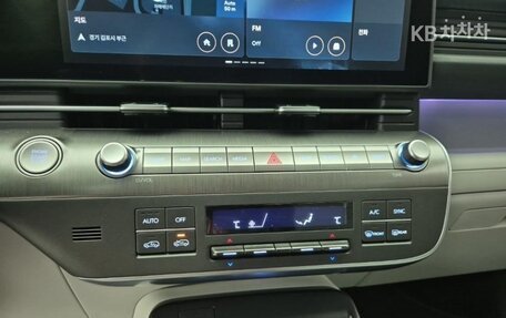 Hyundai Kona, 2024 год, 2 200 000 рублей, 11 фотография