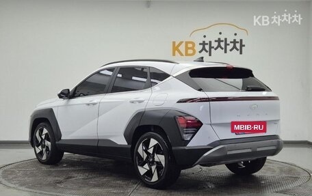 Hyundai Kona, 2024 год, 2 200 000 рублей, 4 фотография