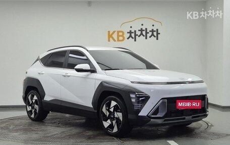 Hyundai Kona, 2024 год, 2 200 000 рублей, 2 фотография