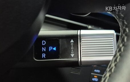 Hyundai Kona I, 2022 год, 1 770 000 рублей, 8 фотография