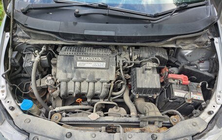 Honda Insight II рестайлинг, 2009 год, 650 000 рублей, 3 фотография