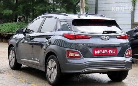 Hyundai Kona I, 2021 год, 1 850 000 рублей, 3 фотография