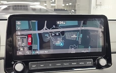 Hyundai Kona I, 2022 год, 1 750 000 рублей, 15 фотография