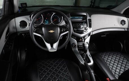Chevrolet Cruze II, 2011 год, 759 000 рублей, 6 фотография