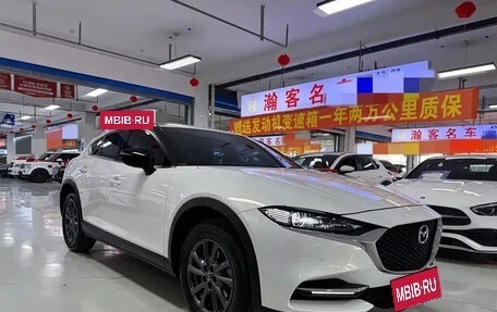 Mazda CX-4, 2023 год, 1 750 000 рублей, 2 фотография