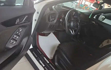 Mazda CX-4, 2023 год, 1 600 000 рублей, 12 фотография