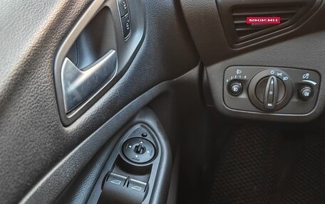 Ford Kuga III, 2017 год, 1 800 000 рублей, 14 фотография