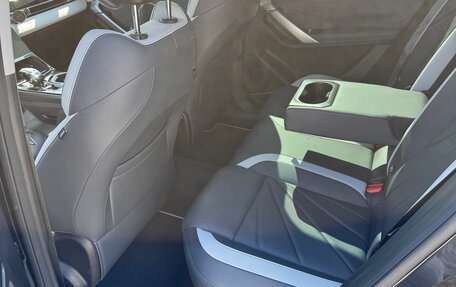 Geely Atlas, 2024 год, 2 750 000 рублей, 16 фотография