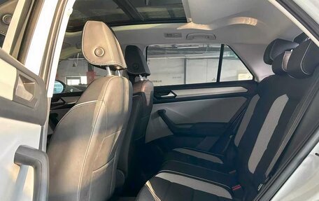 Volkswagen T-Roc I, 2024 год, 1 729 030 рублей, 6 фотография