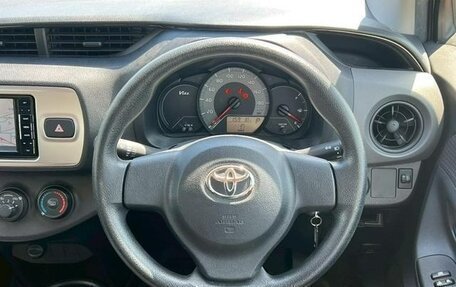 Toyota Vitz, 2016 год, 650 002 рублей, 12 фотография