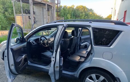Mitsubishi Outlander III рестайлинг 3, 2011 год, 1 200 000 рублей, 4 фотография