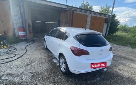 Opel Astra J, 2012 год, 680 000 рублей, 3 фотография
