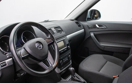 Skoda Yeti I рестайлинг, 2015 год, 1 470 000 рублей, 11 фотография