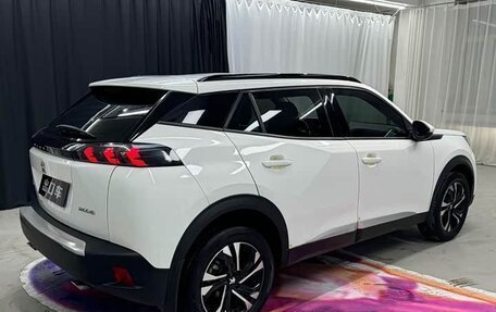 Peugeot 2008 II, 2022 год, 1 550 678 рублей, 5 фотография