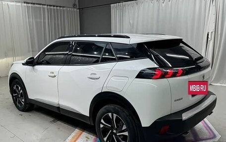 Peugeot 2008 II, 2022 год, 1 550 678 рублей, 3 фотография