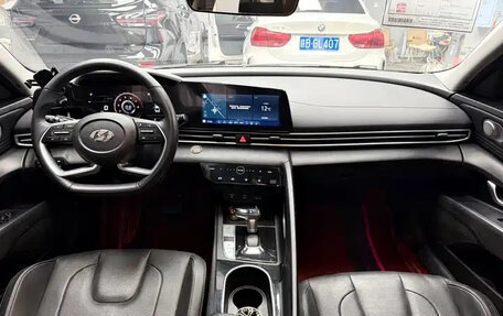 Hyundai Elantra, 2022 год, 1 550 586 рублей, 10 фотография