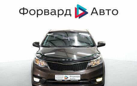 KIA Rio III рестайлинг, 2015 год, 999 000 рублей, 2 фотография