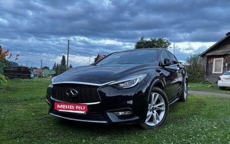 Infiniti Q30, 2017 год, 1 950 000 рублей, 10 фотография