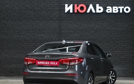 KIA Rio III рестайлинг, 2015 год, 1 180 000 рублей, 7 фотография