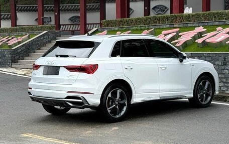 Audi Q3, 2022 год, 2 000 000 рублей, 5 фотография