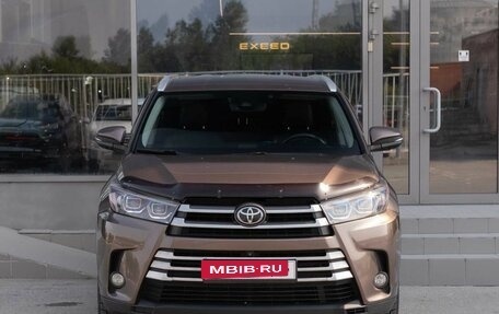Toyota Highlander III, 2018 год, 2 850 000 рублей, 2 фотография