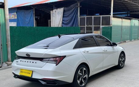 Hyundai Elantra, 2022 год, 1 320 000 рублей, 4 фотография