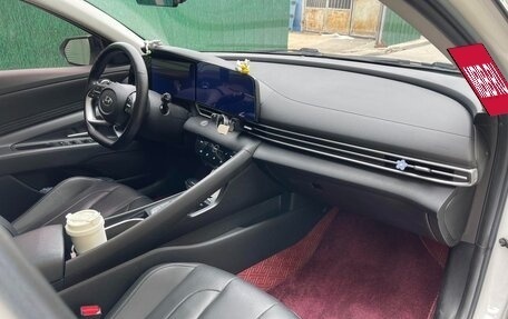 Hyundai Elantra, 2022 год, 1 320 000 рублей, 7 фотография