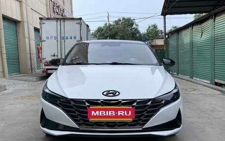 Hyundai Elantra, 2022 год, 1 320 000 рублей, 2 фотография