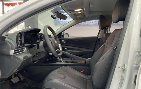 Hyundai Elantra, 2022 год, 1 380 000 рублей, 10 фотография
