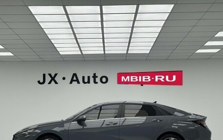 Hyundai Elantra, 2022 год, 1 350 000 рублей, 5 фотография