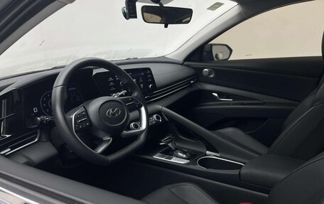 Hyundai Elantra, 2022 год, 1 350 000 рублей, 11 фотография