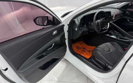 Hyundai Elantra, 2022 год, 1 340 000 рублей, 8 фотография