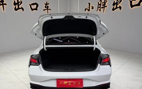 Hyundai Elantra, 2022 год, 1 340 000 рублей, 12 фотография