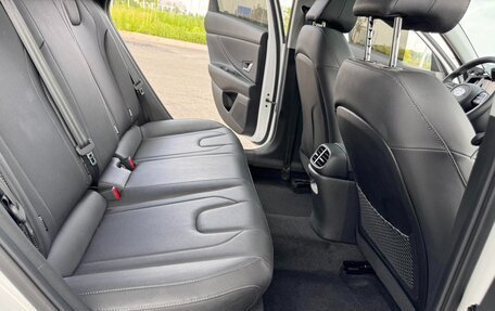 Hyundai Elantra, 2022 год, 1 290 000 рублей, 10 фотография
