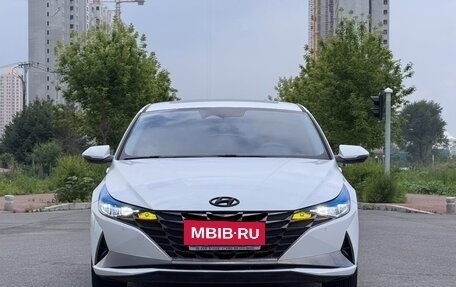 Hyundai Elantra, 2022 год, 1 290 000 рублей, 2 фотография