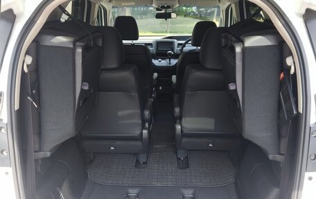 Honda Freed II, 2022 год, 2 000 000 рублей, 8 фотография