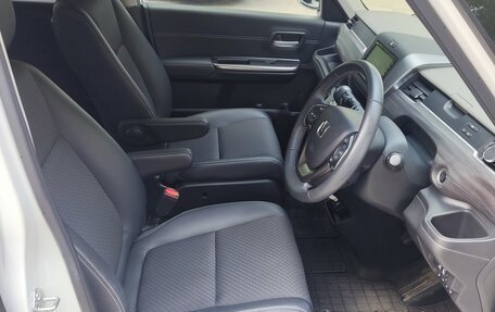 Honda Freed II, 2022 год, 2 000 000 рублей, 9 фотография