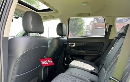 Mitsubishi Outlander III рестайлинг 3, 2022 год, 1 620 005 рублей, 9 фотография