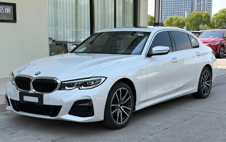 BMW 3 серия, 2022 год, 2 900 000 рублей, 1 фотография