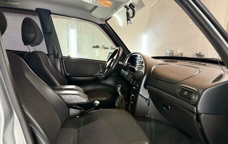 Chevrolet Niva I рестайлинг, 2010 год, 335 000 рублей, 16 фотография