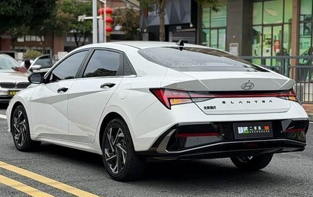 Hyundai Elantra, 2023 год, 1 226 000 рублей, 4 фотография